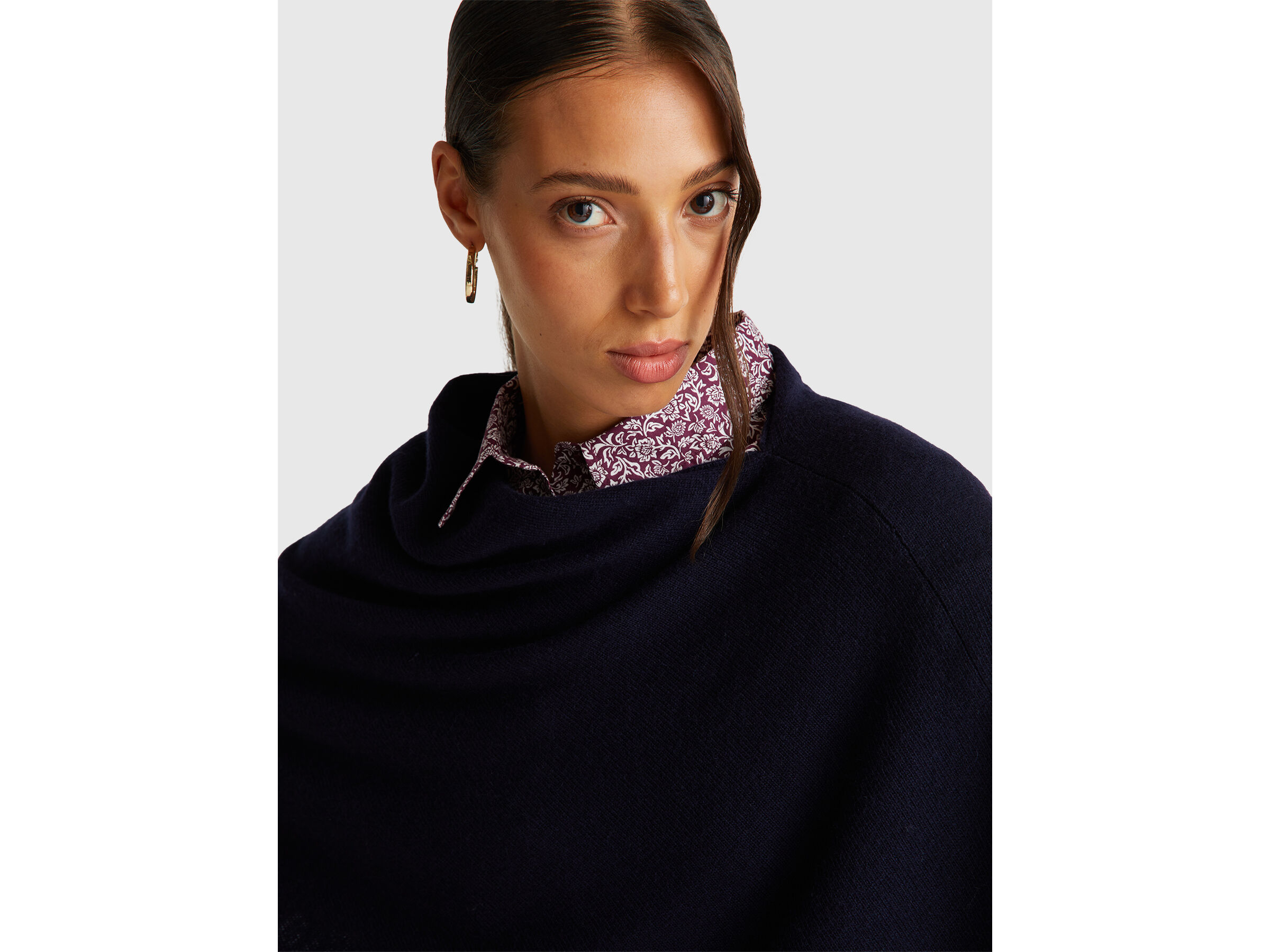 CAPE Women image number 4